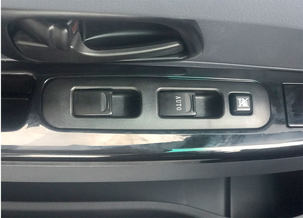 Xe Tải Van 2 Chỗ SRM X30i V2 - Phân khúc tải trọng và thông số kỹ thuật chi tiết